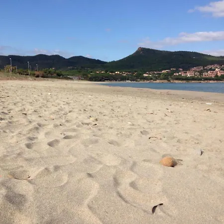 Vicino Al Mare Apartment Porto Corallo